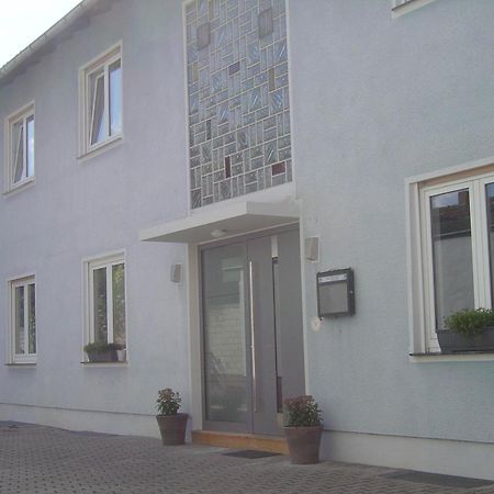Hotel Garni Pension Ruth Mutterstadt Exterior foto